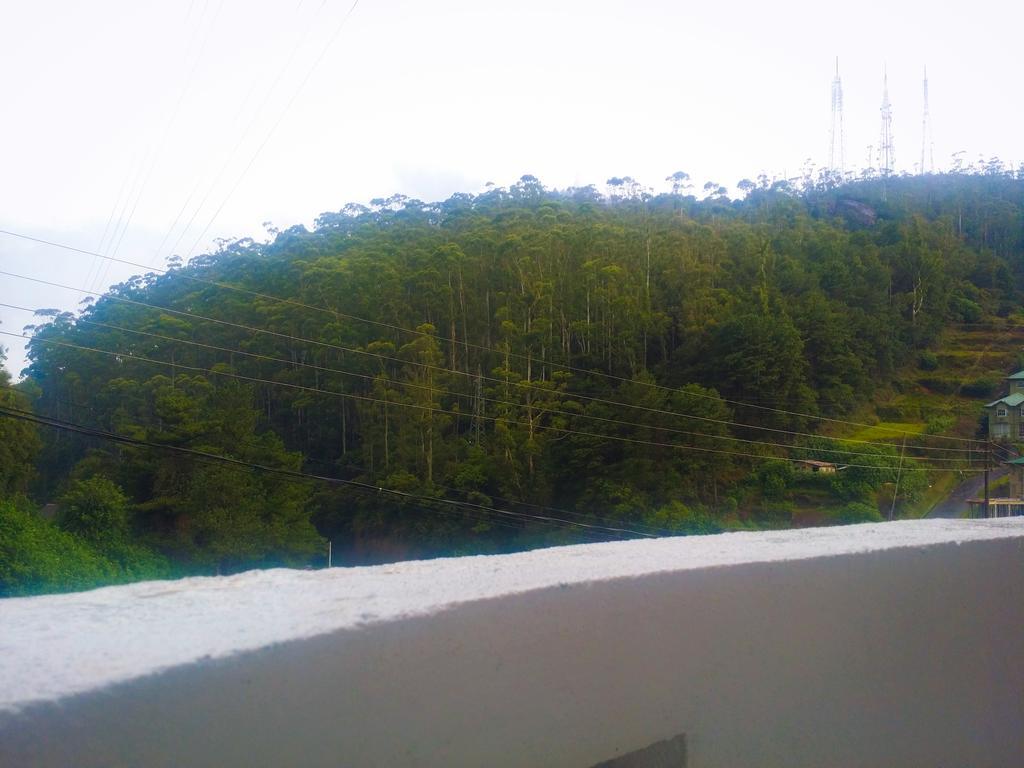 נוארה אליה Yoho Toppass Breeze Hotel מראה חיצוני תמונה